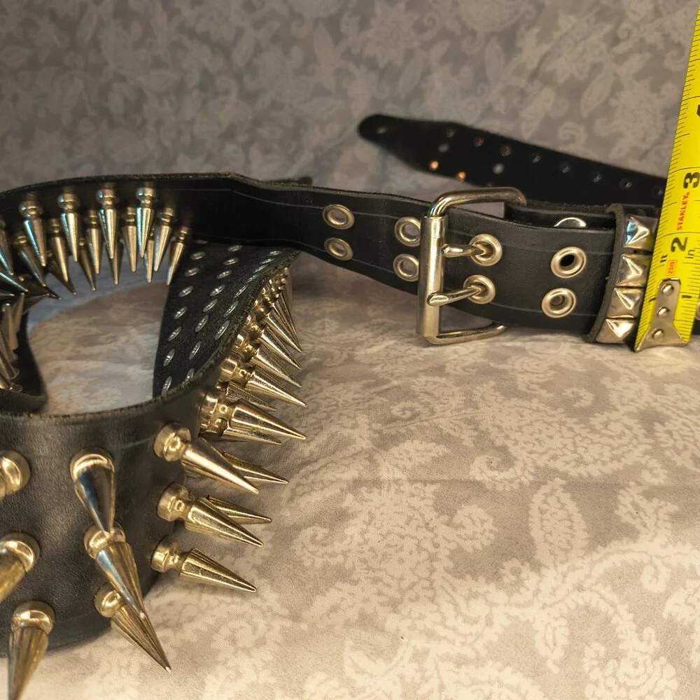 Handmade leather 2.5" with 3 row 1" spike Metal Devastation custom guitar strap - Picture 9 of 11